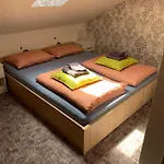 L&g Hotel *